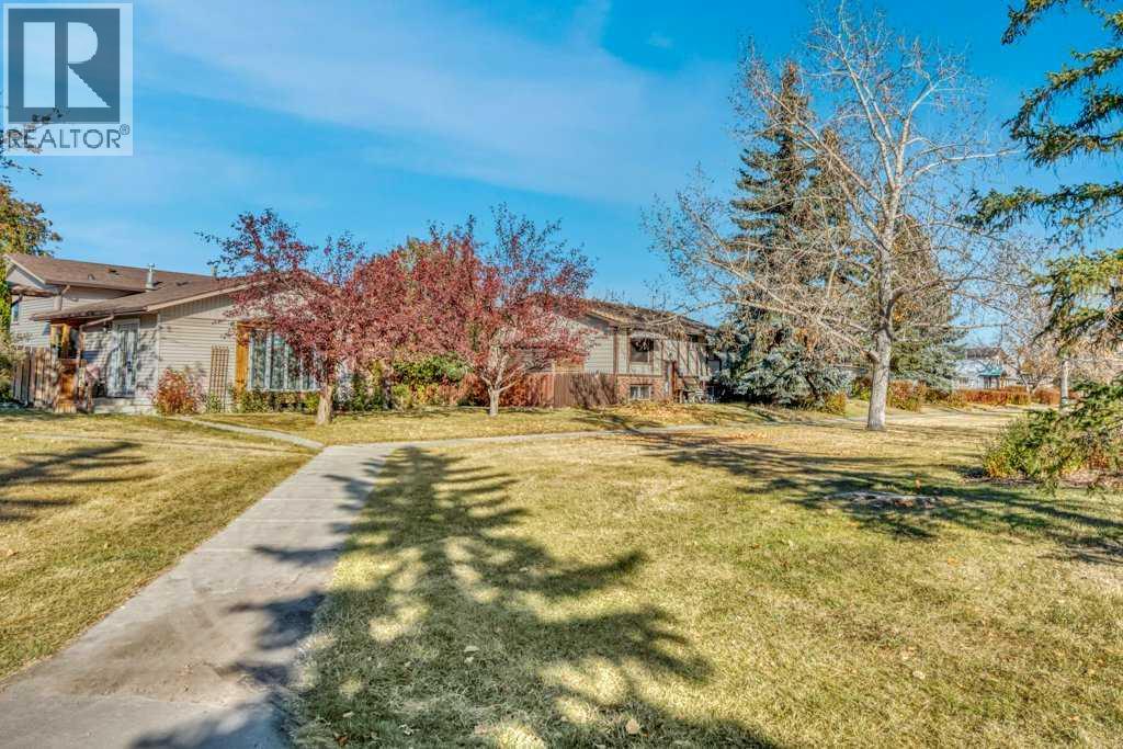 Single Family House 4 Level for Sale in  Maidstone Drive NE Marlborough Park Calgary 