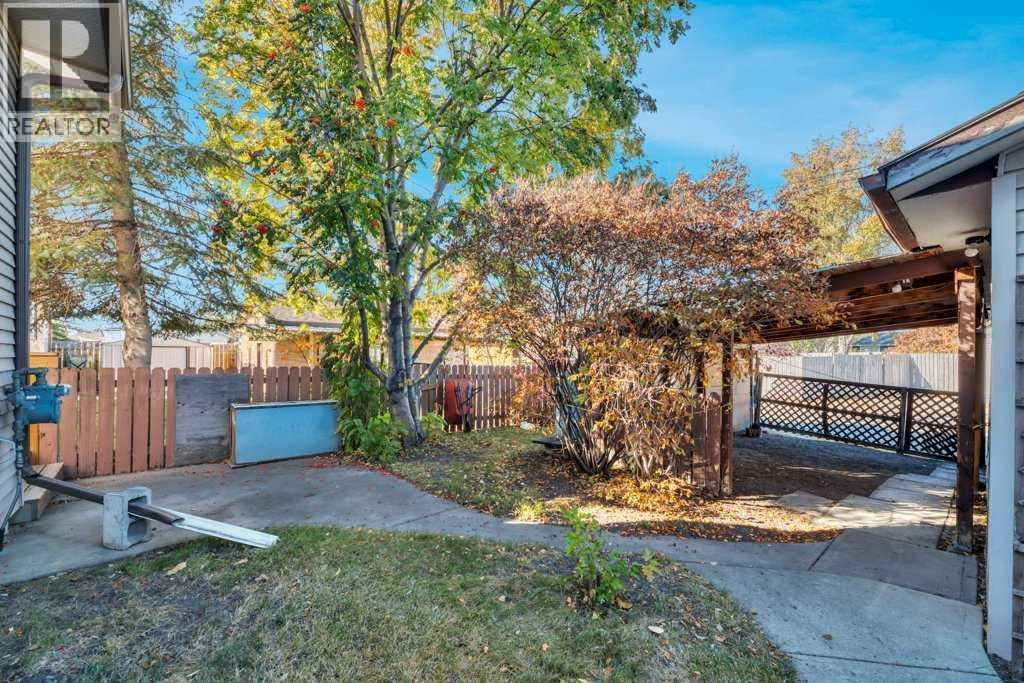 Single Family House 4 Level for Sale in  Maidstone Drive NE Marlborough Park Calgary 