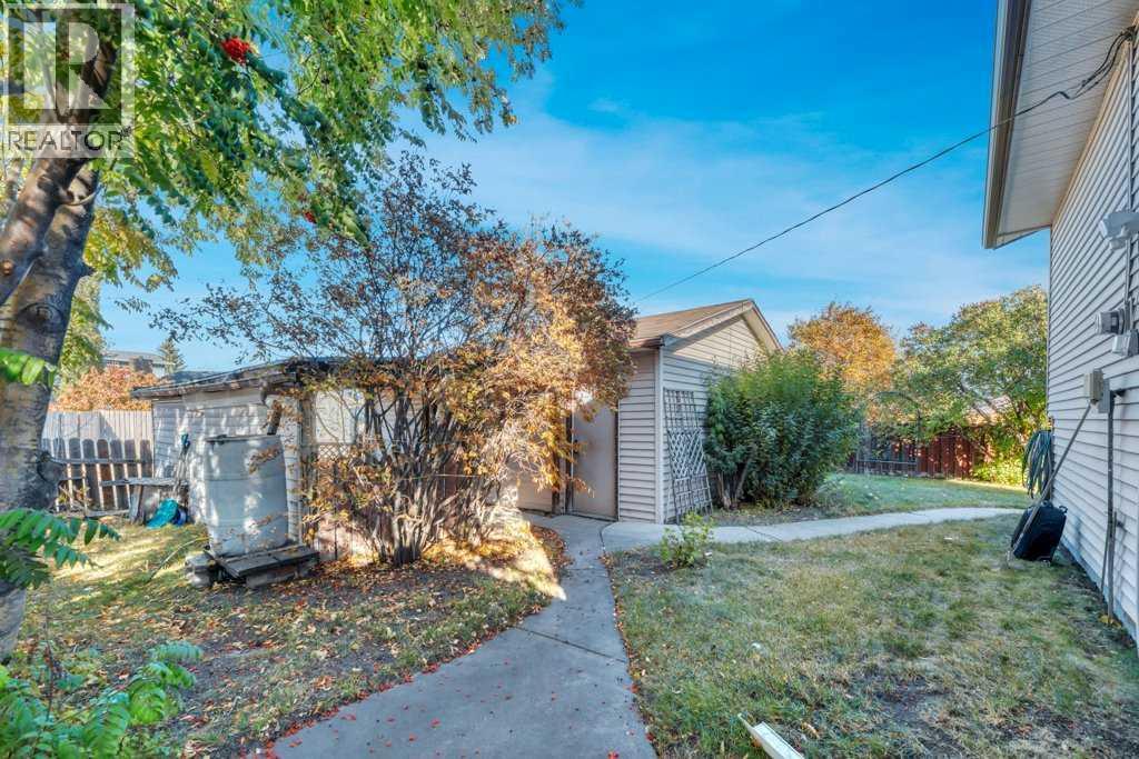 Single Family House 4 Level for Sale in  Maidstone Drive NE Marlborough Park Calgary 
