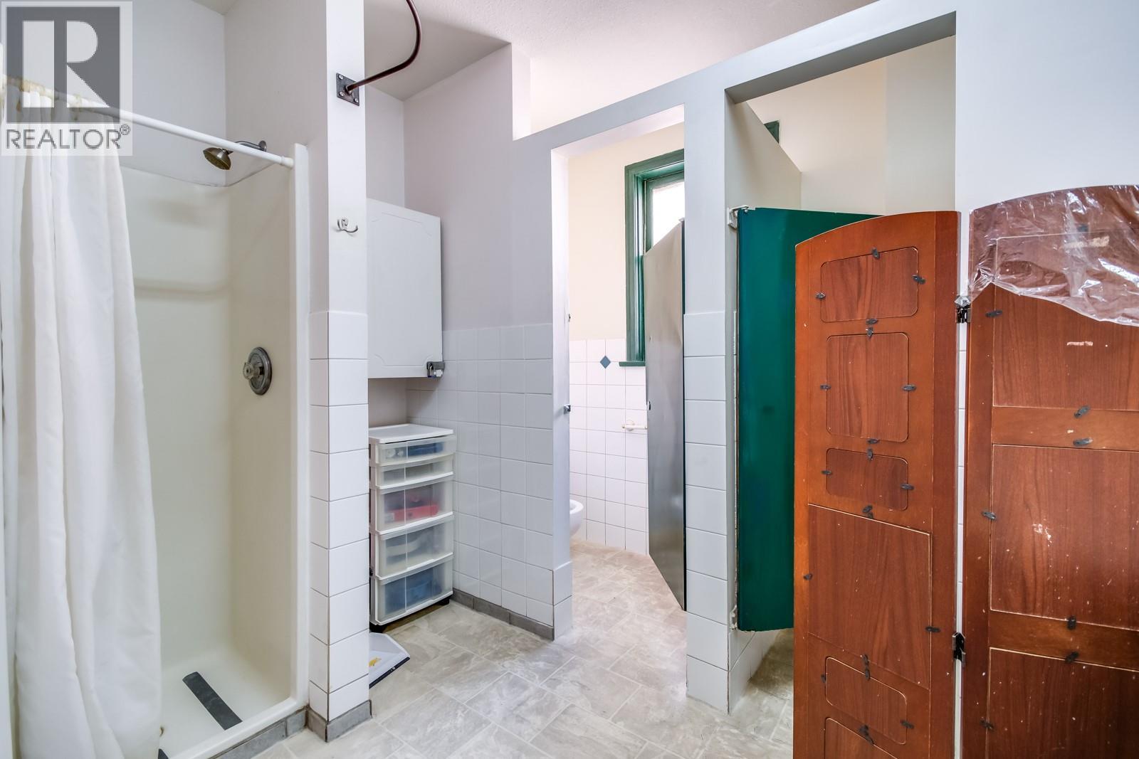  730 Bernard Avenue, Kelowna