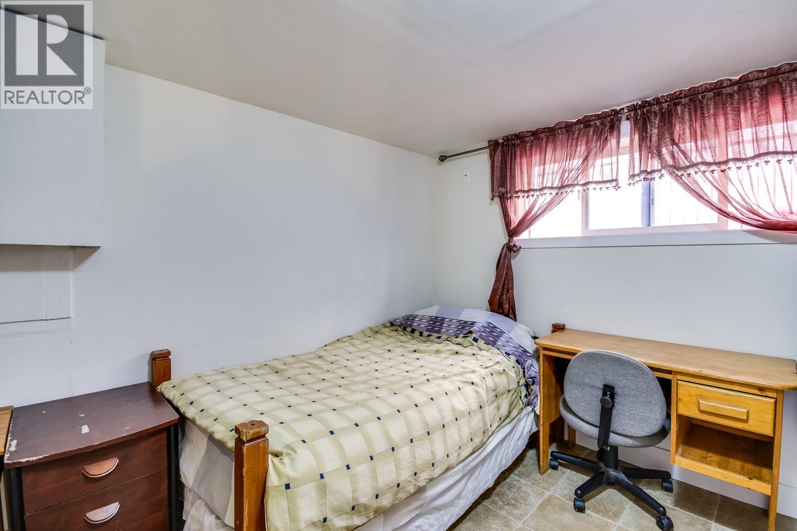  730 Bernard Avenue, Kelowna