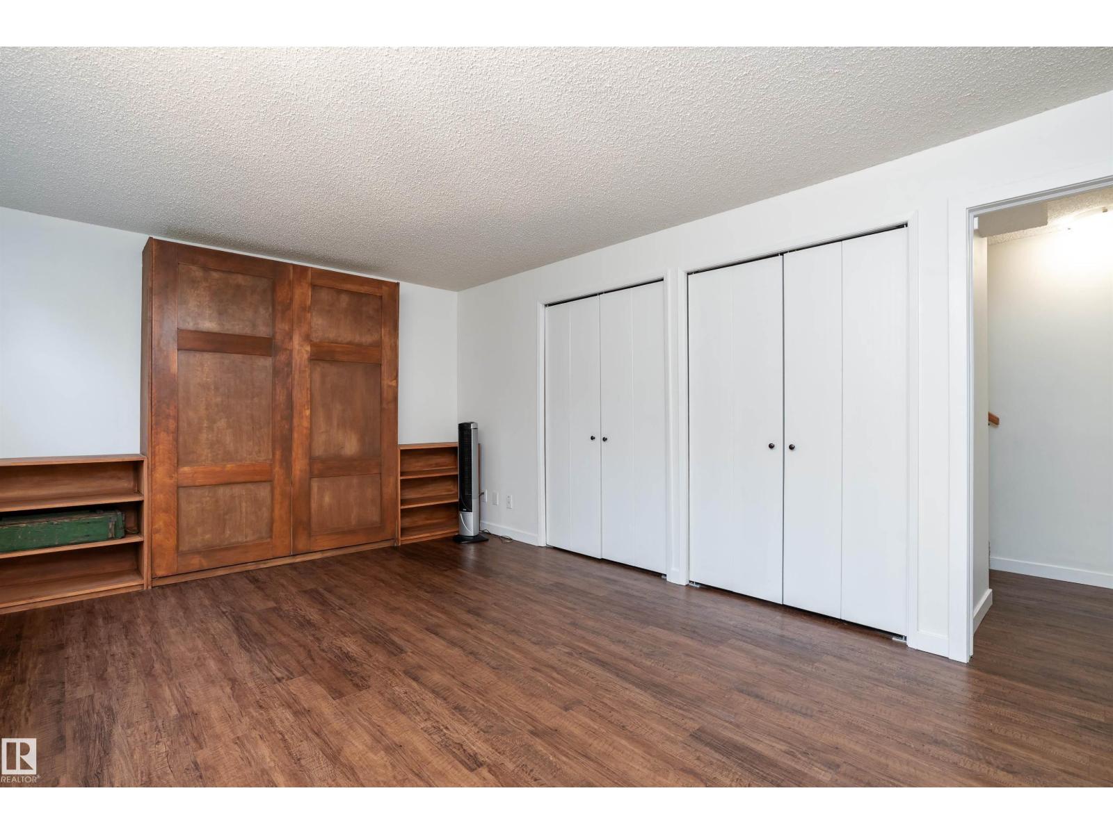 10015 97 AV NW, Edmonton