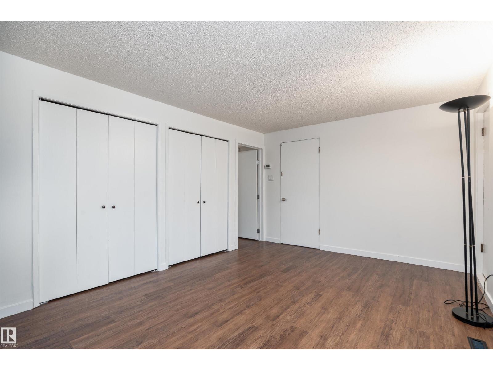 10015 97 AV NW, Edmonton