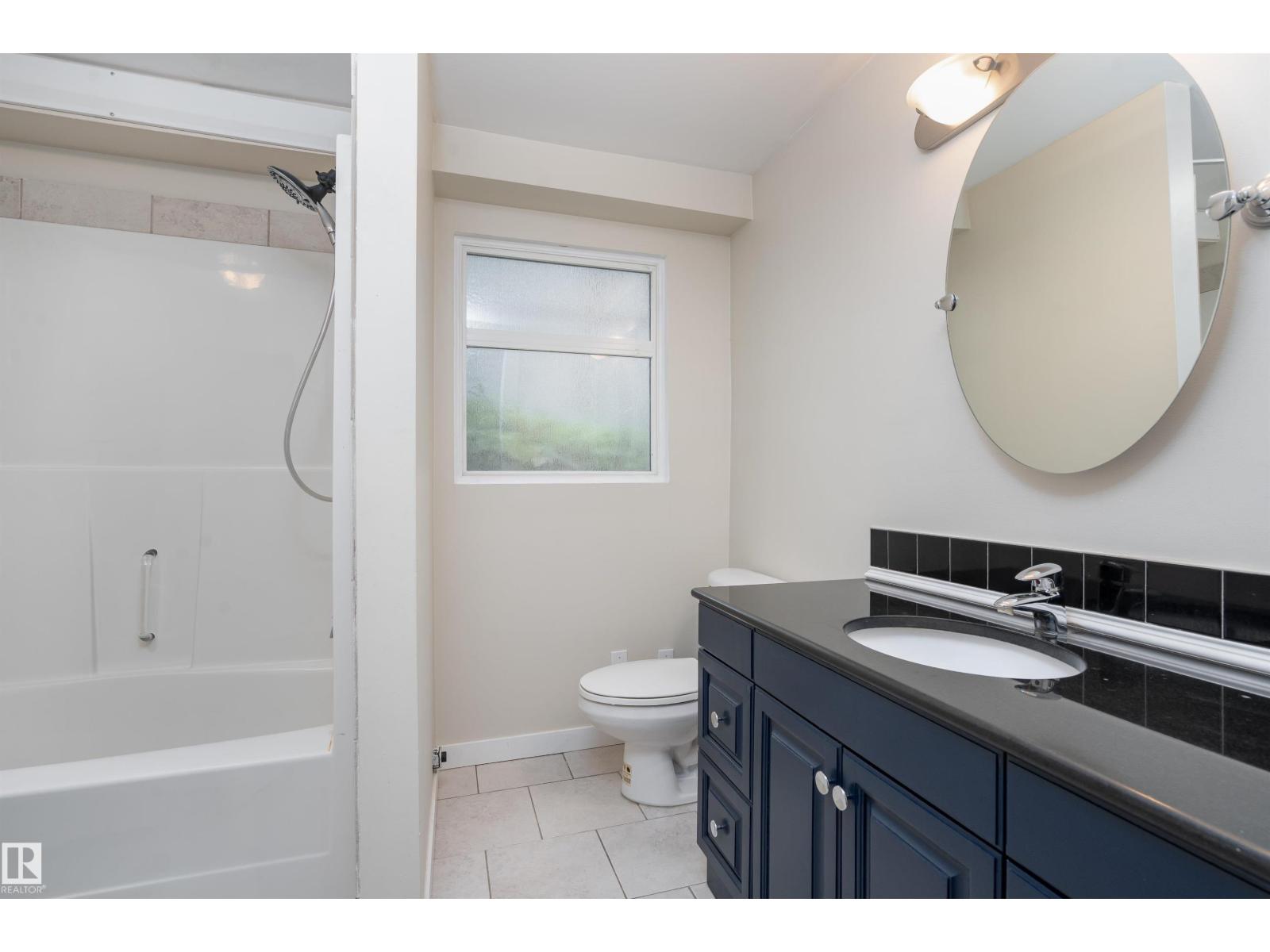 10015 97 AV NW, Edmonton