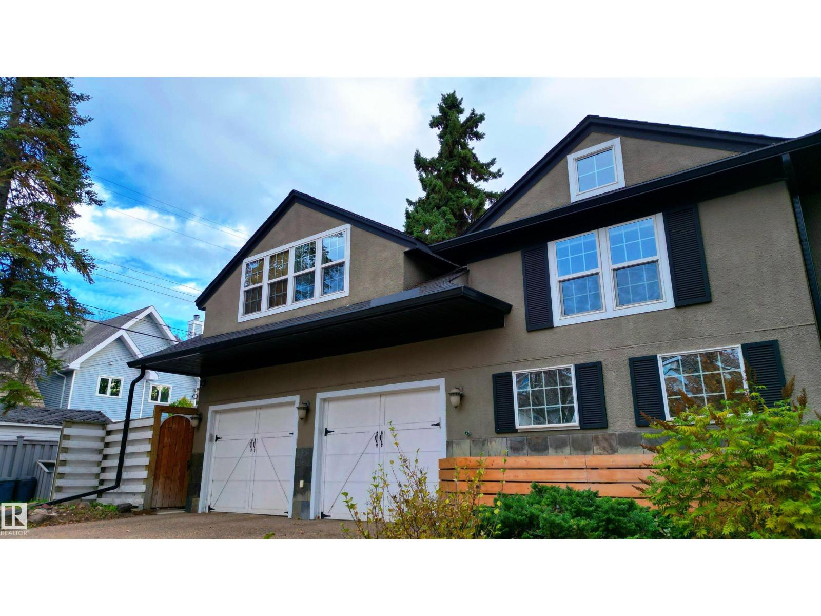 10015 97 AV NW, Edmonton