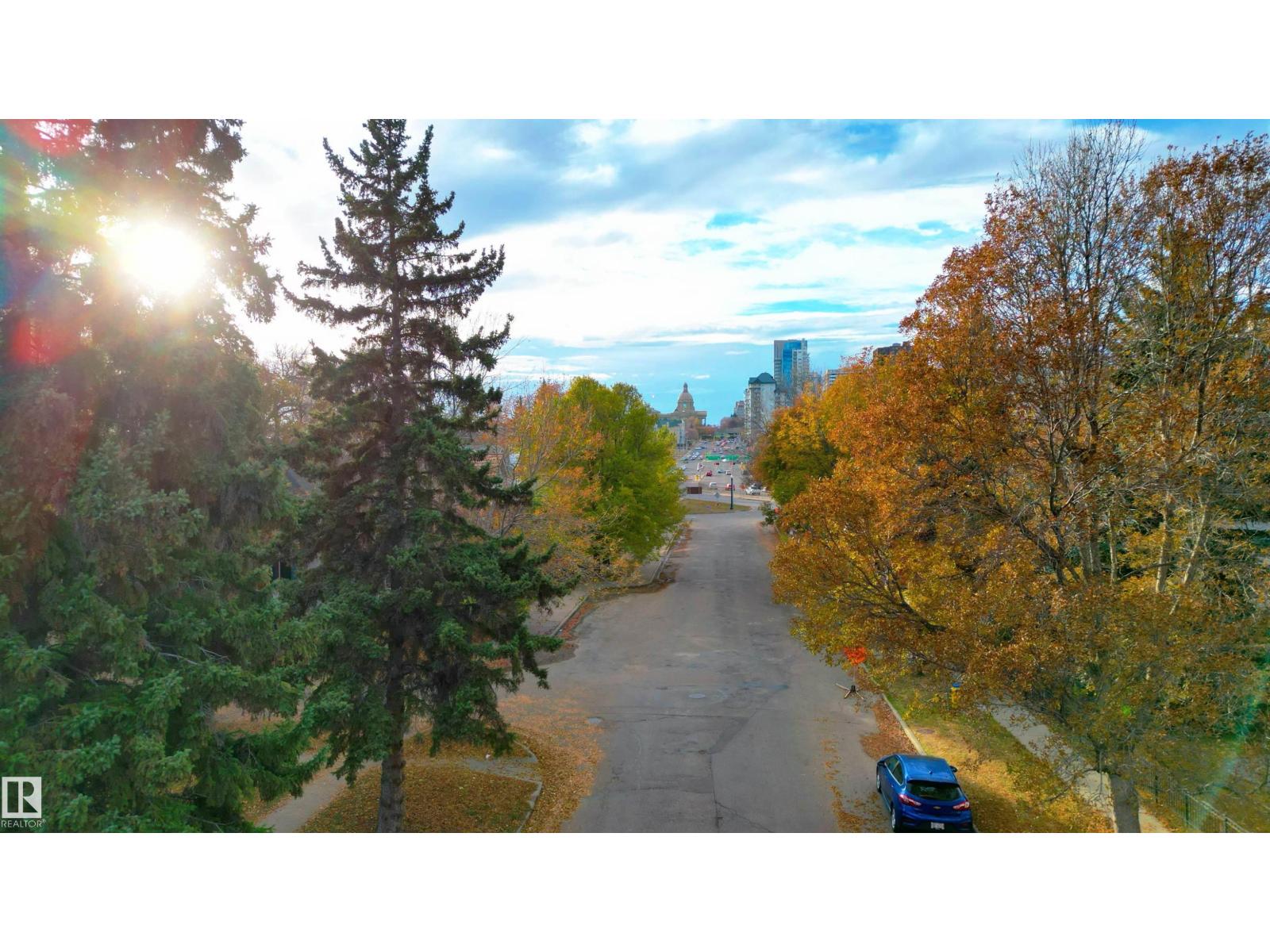 10015 97 AV NW, Edmonton