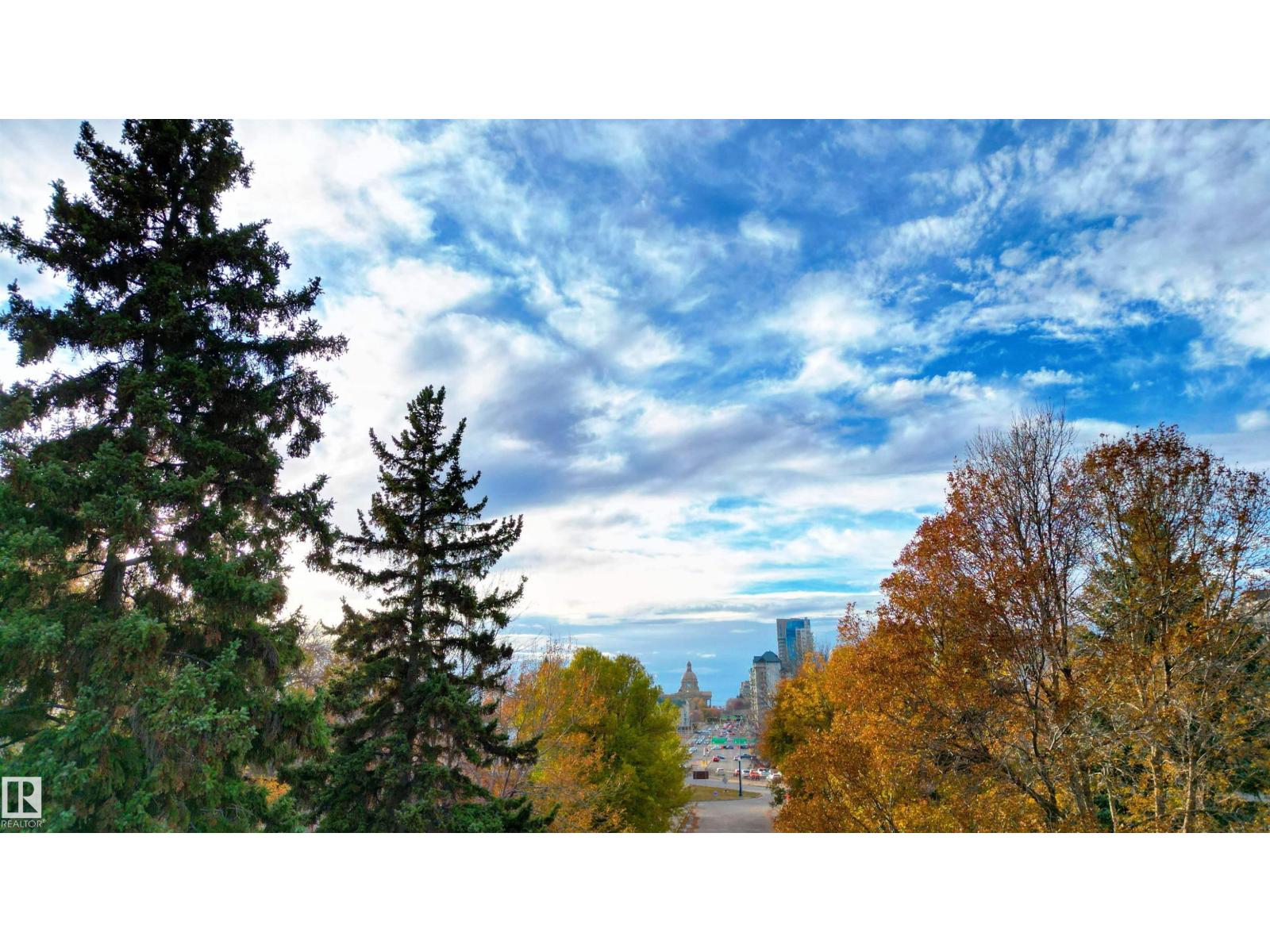 10015 97 AV NW, Edmonton