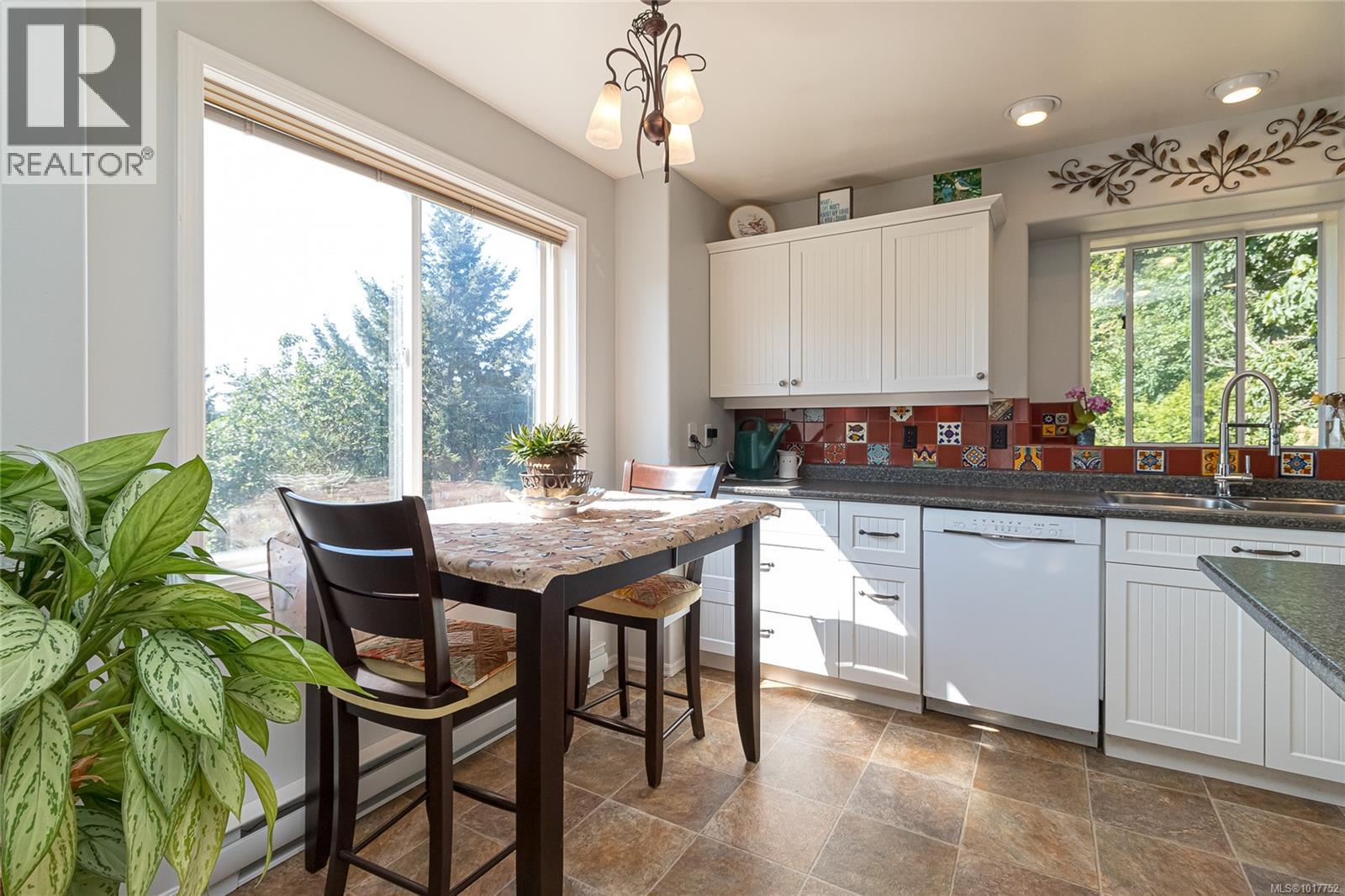 2074 Ludlow Rd, Sooke