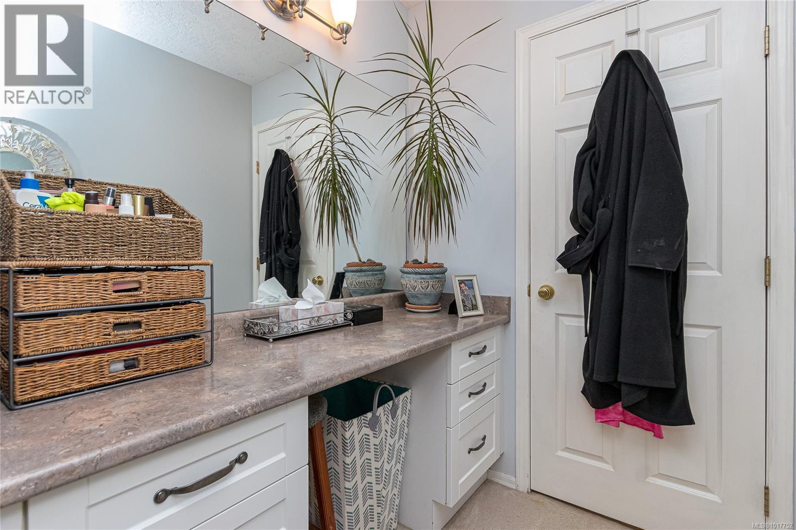 2074 Ludlow Rd, Sooke