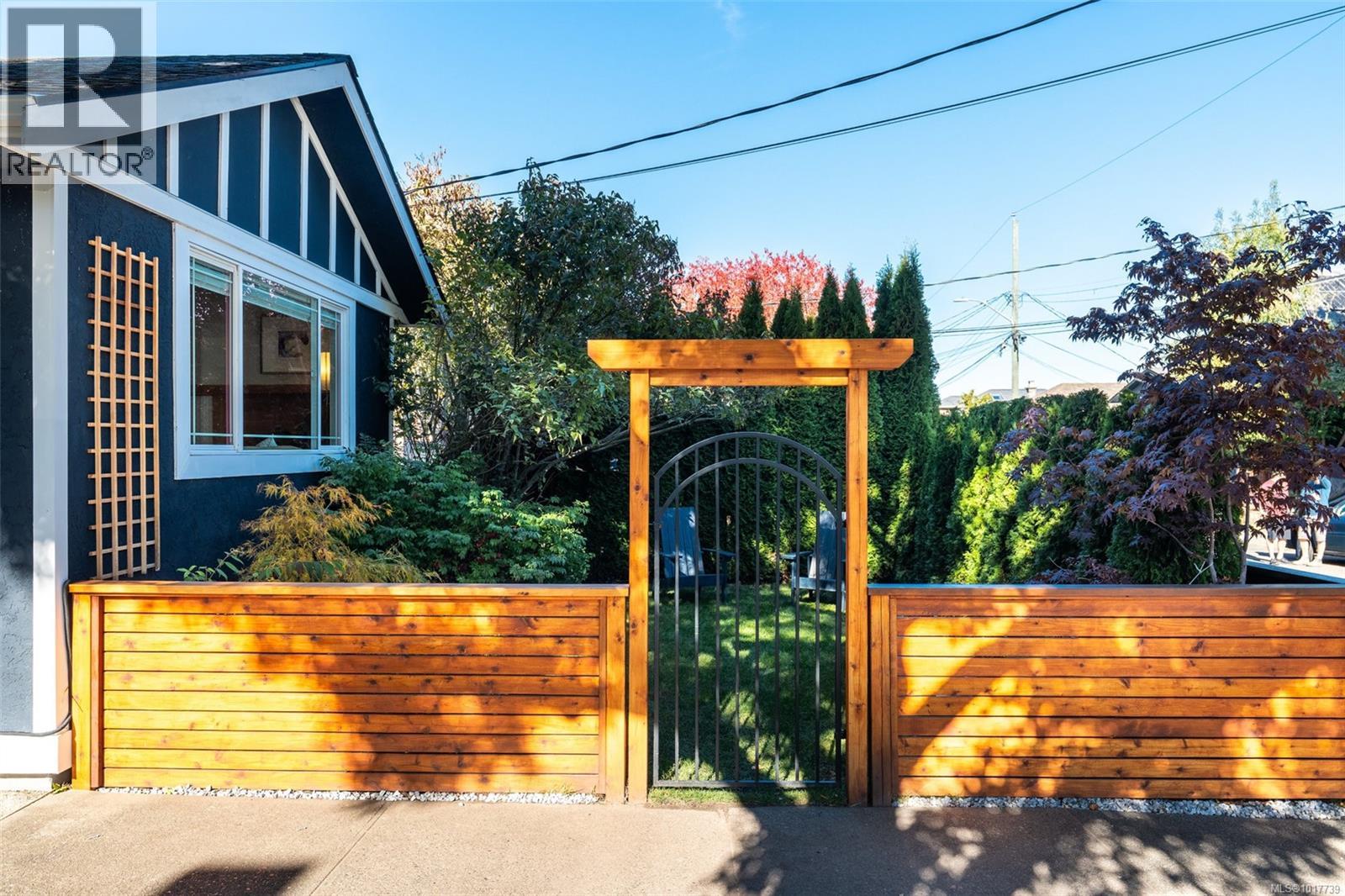  2116 Sayward Street, Victoria