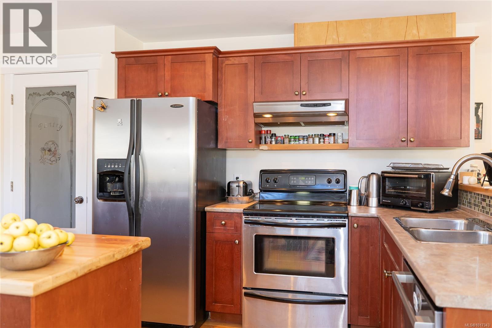 6003 Stonehaven Dr, Duncan