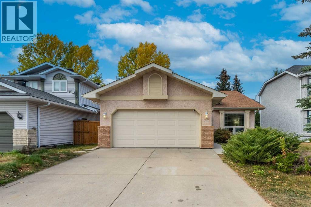 47 Hawkstone Drive NW, Calgary, Alberta