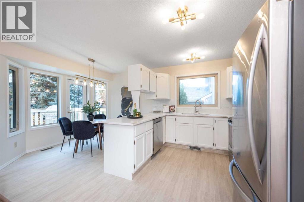 Single Family House Bi-level for Sale in  Hawkstone Drive NW Hawkwood Calgary 