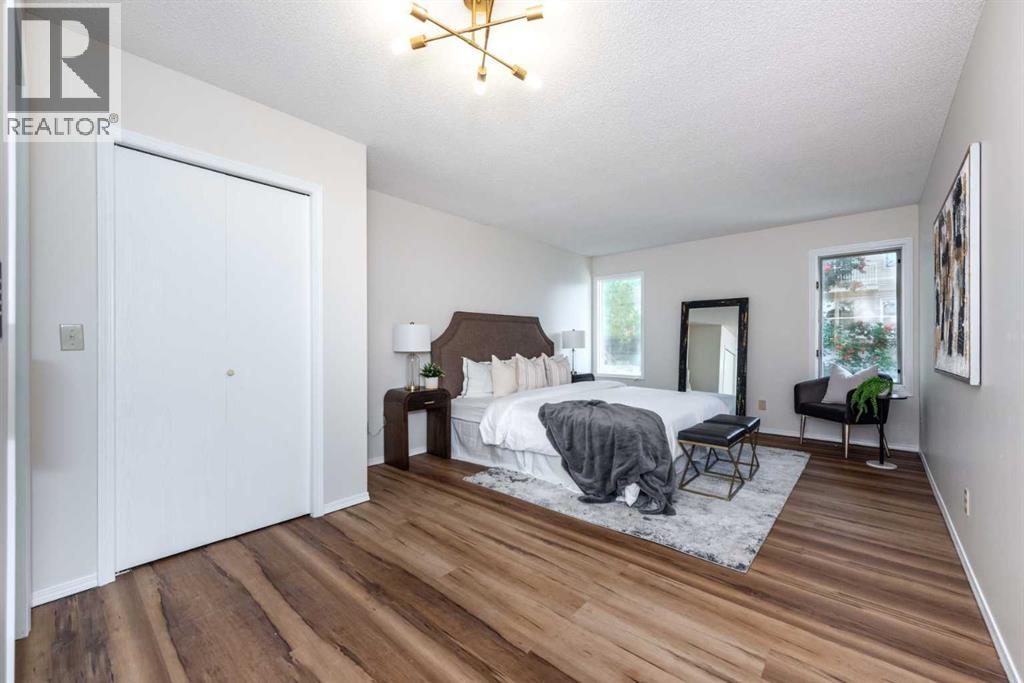 Single Family House Bi-level for Sale in  Hawkstone Drive NW Hawkwood Calgary 