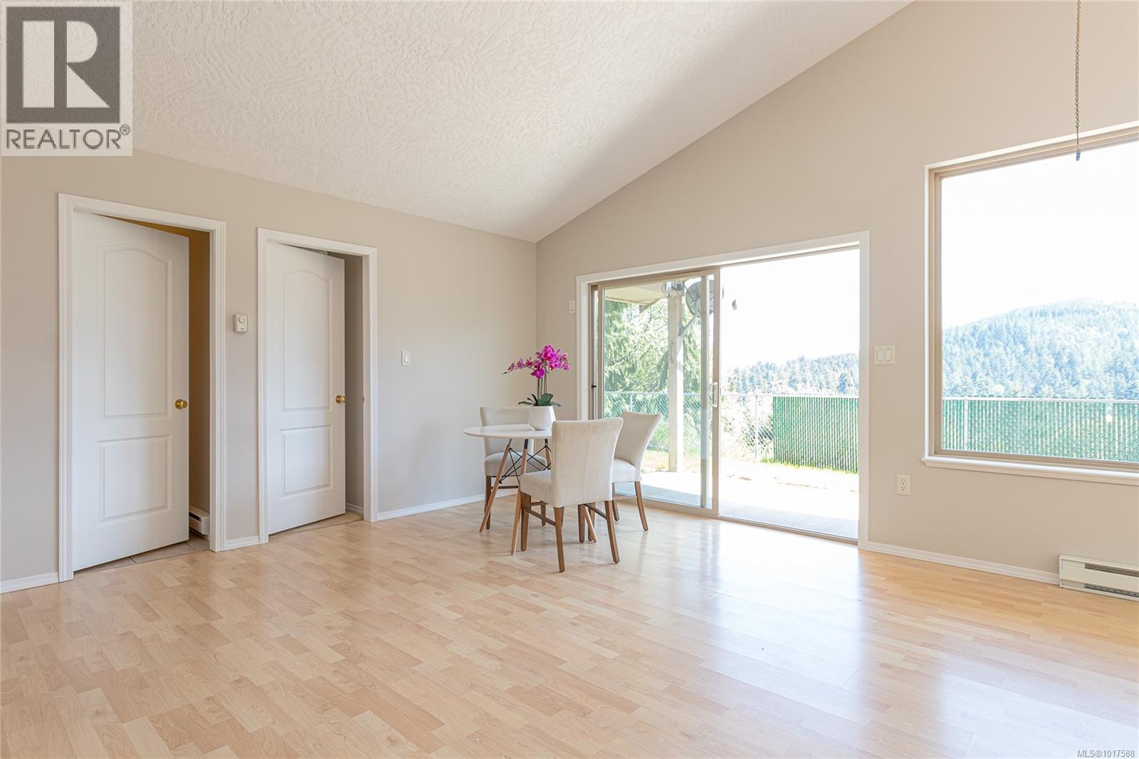 1782 Martini Way, Qualicum Beach