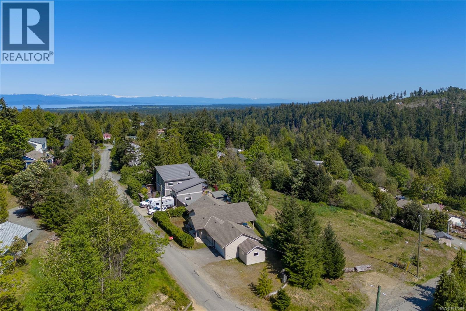 1782 Martini Way, Qualicum Beach