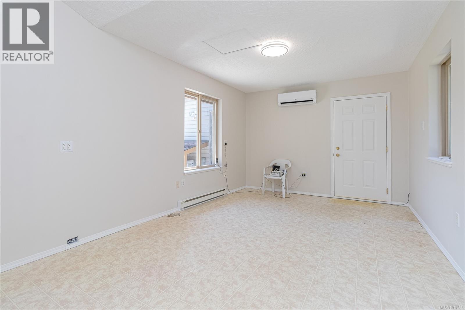 1782 Martini Way, Qualicum Beach