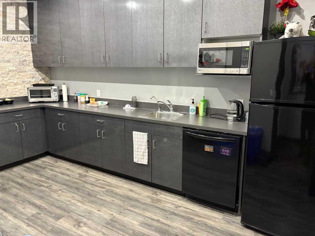 Office for Sale in   Midpark Way SE Midnapore Calgary 