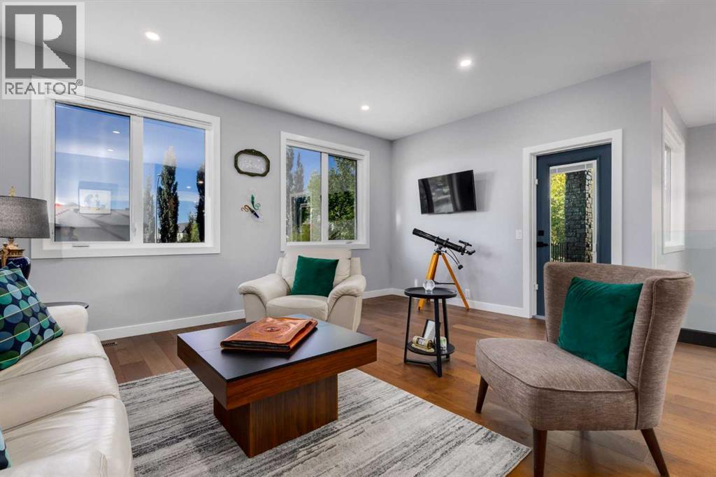 Single Family House Bungalow for Sale in  Signal Hill Drive SW Signal Hill Calgary 