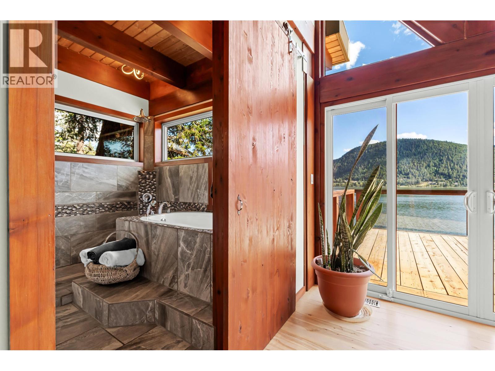 1917 BASS ROAD, Williams Lake