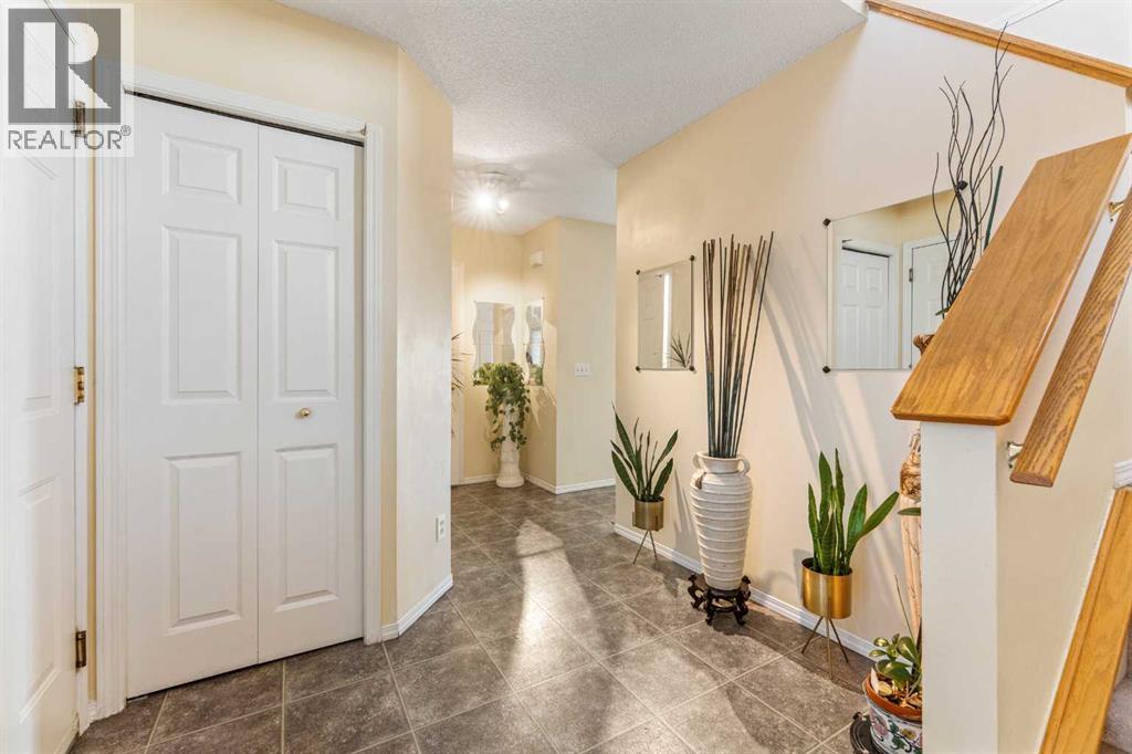 Single Family House for Sale in  Saddlemont Manor NE Saddle Ridge Calgary 