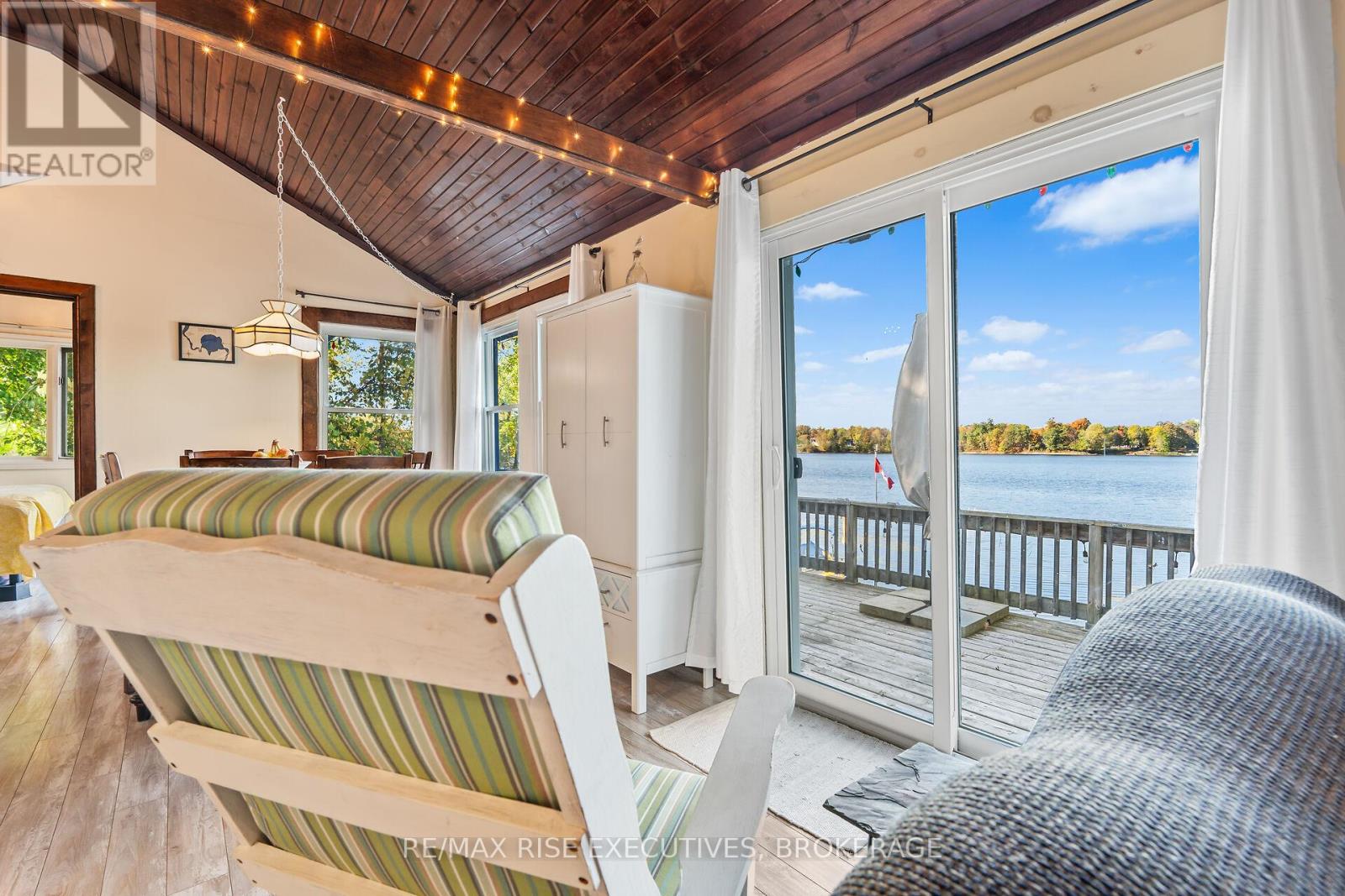465K LYNDHURST ROAD - 10