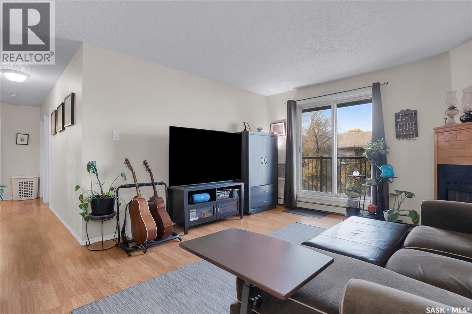 Single Family House Low rise for Sale in B  th STREET E Saskatoon 