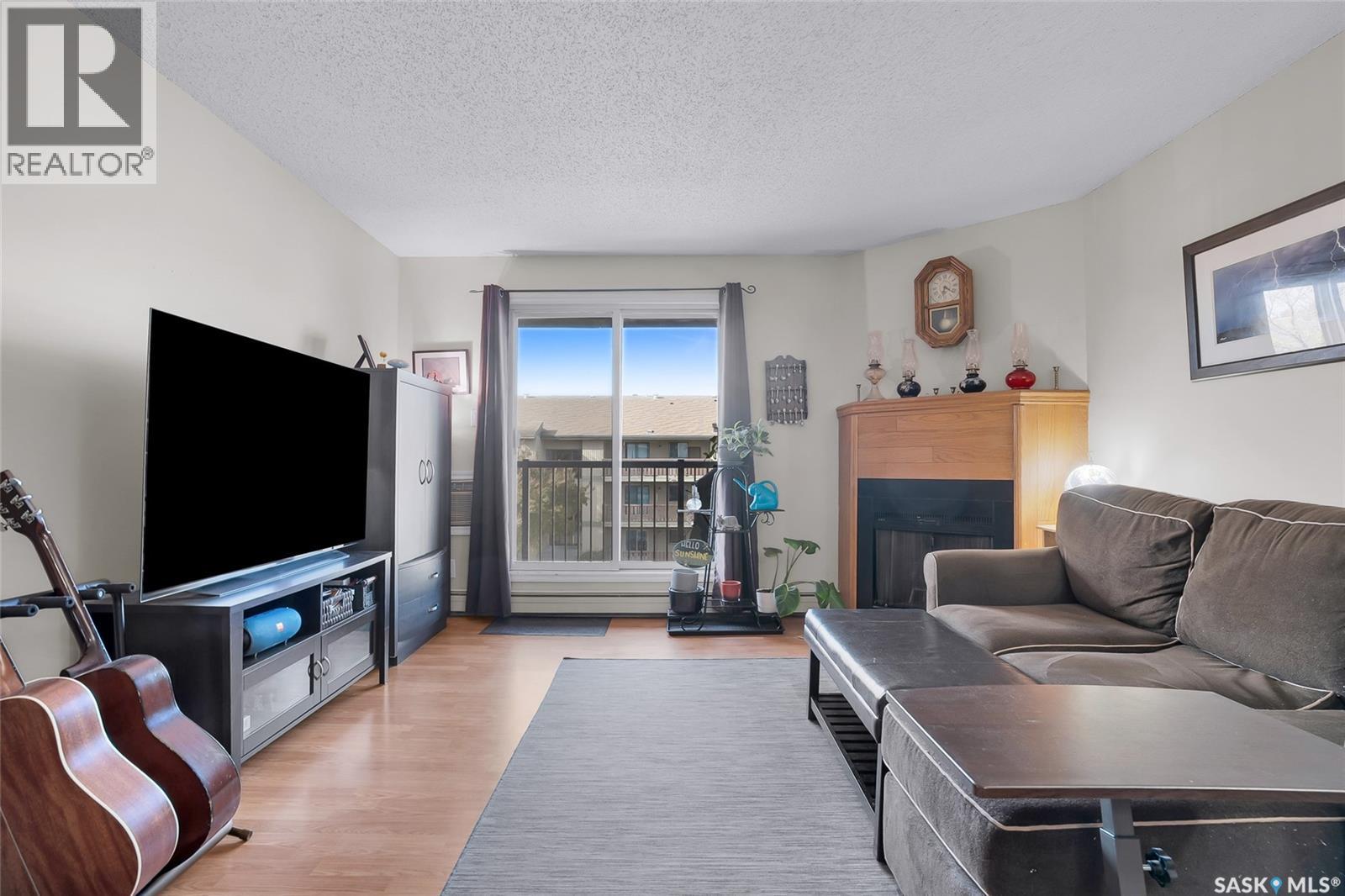 Single Family House Low rise for Sale in B  th STREET E Saskatoon 