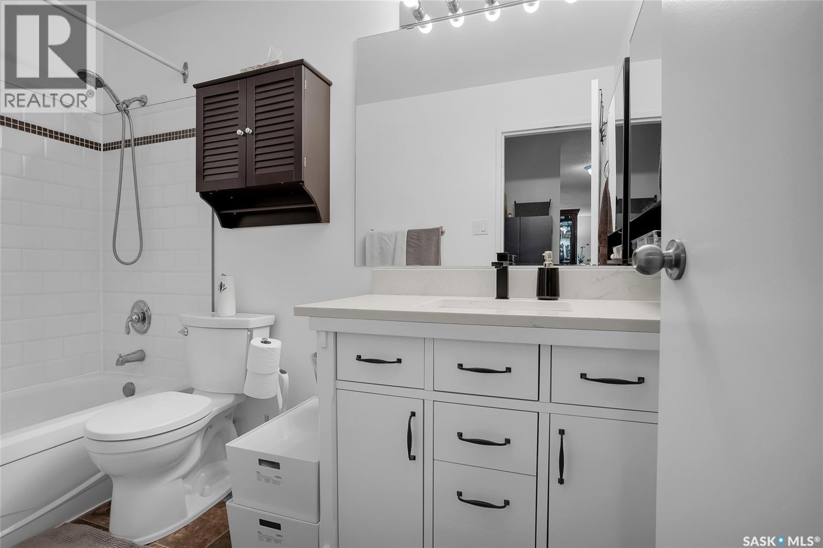 Single Family House Low rise for Sale in B  th STREET E Saskatoon 