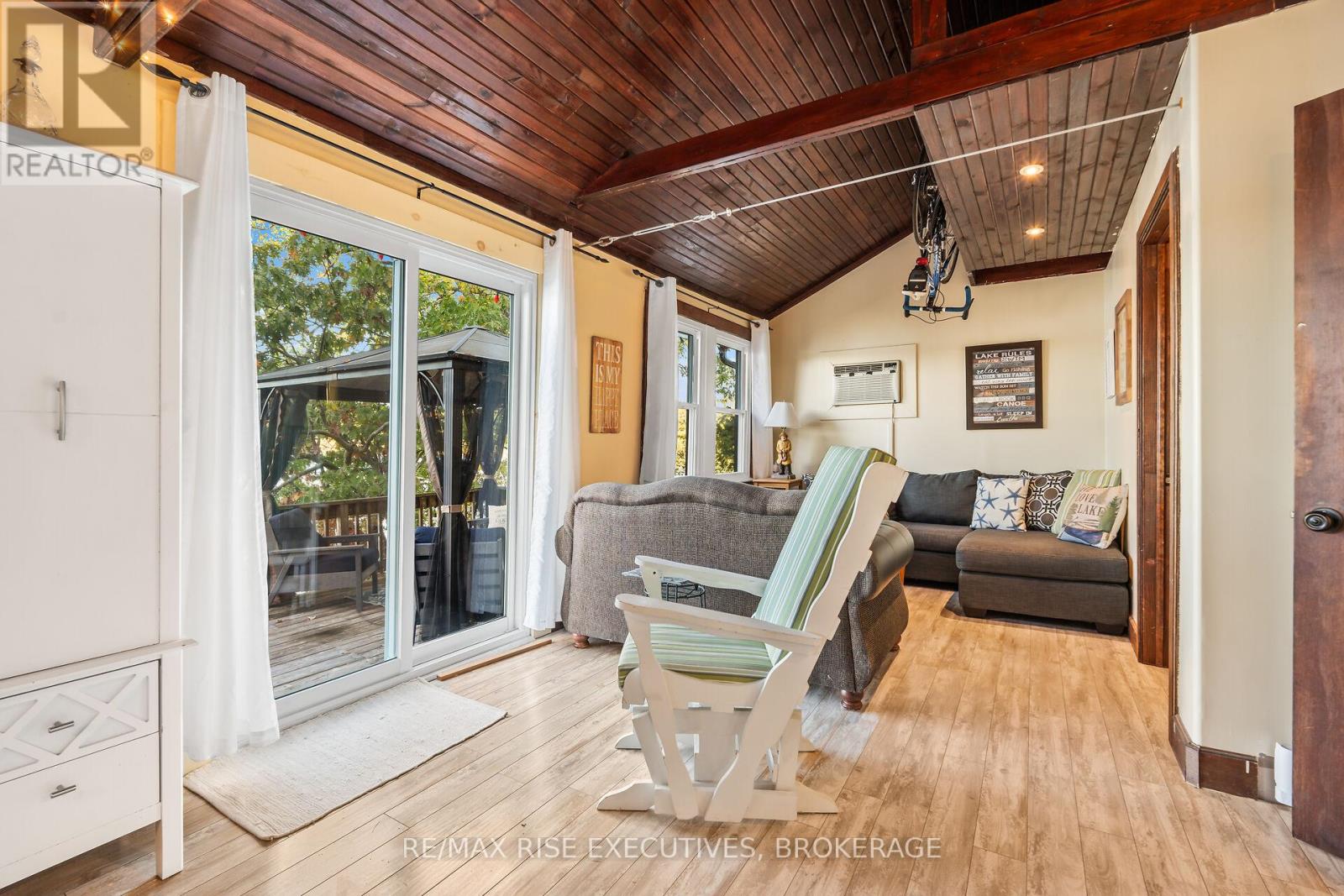 465K LYNDHURST ROAD - 9