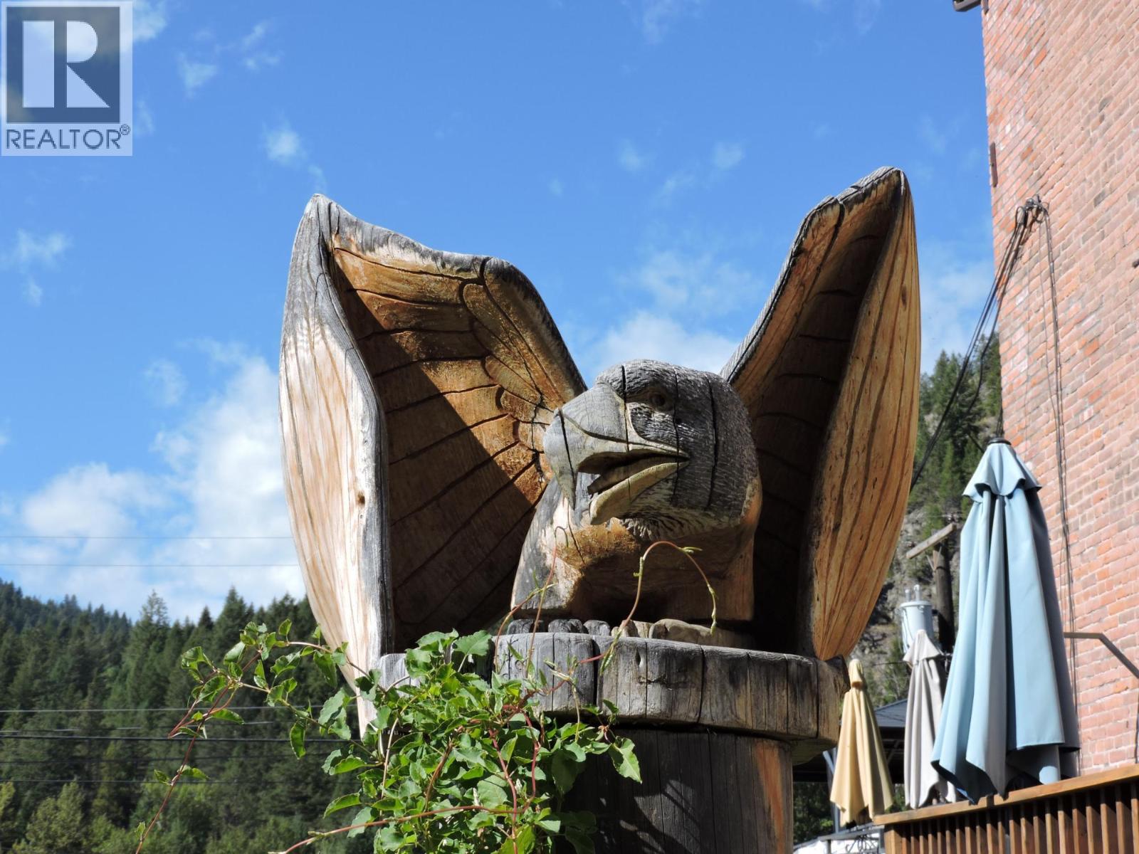 325 Copper Avenue S, Greenwood