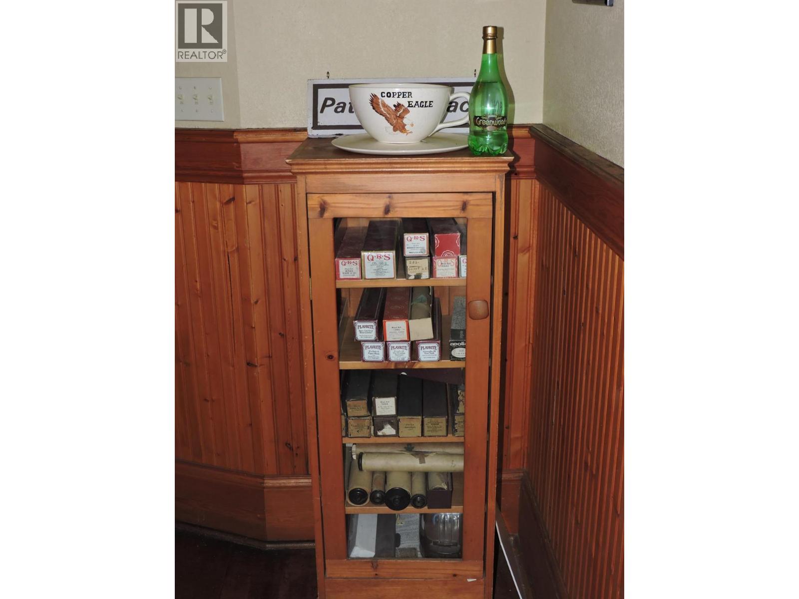 325 Copper Avenue S, Greenwood