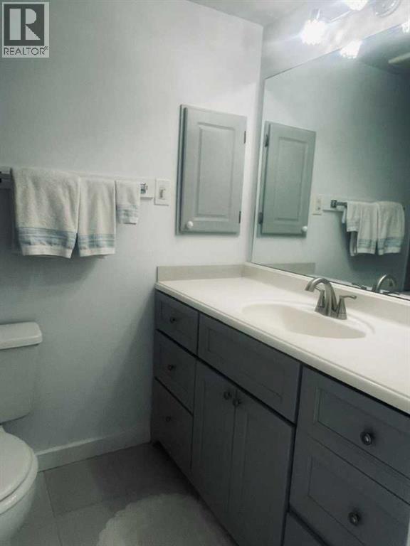 Single Family House Multi-level for Sale in    Avenue SW Kingsland Calgary 