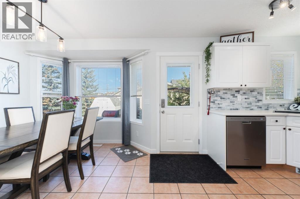 Single Family House for Sale in  Arbour Grove Close NW Arbour Lake Calgary 