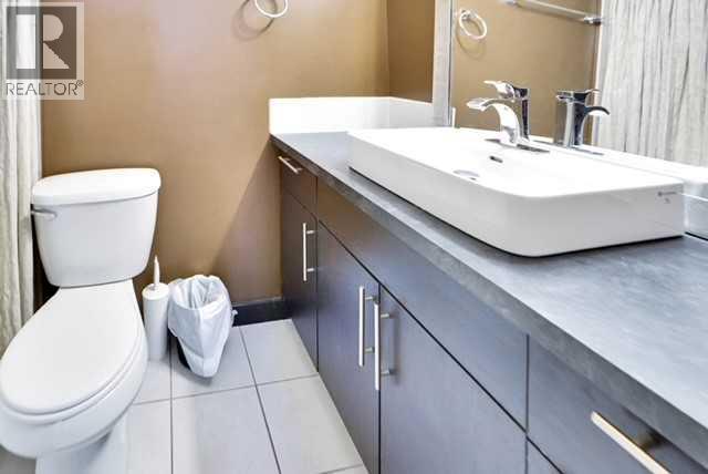 Single Family House for Sale in    Avenue SW Windsor Park Calgary 