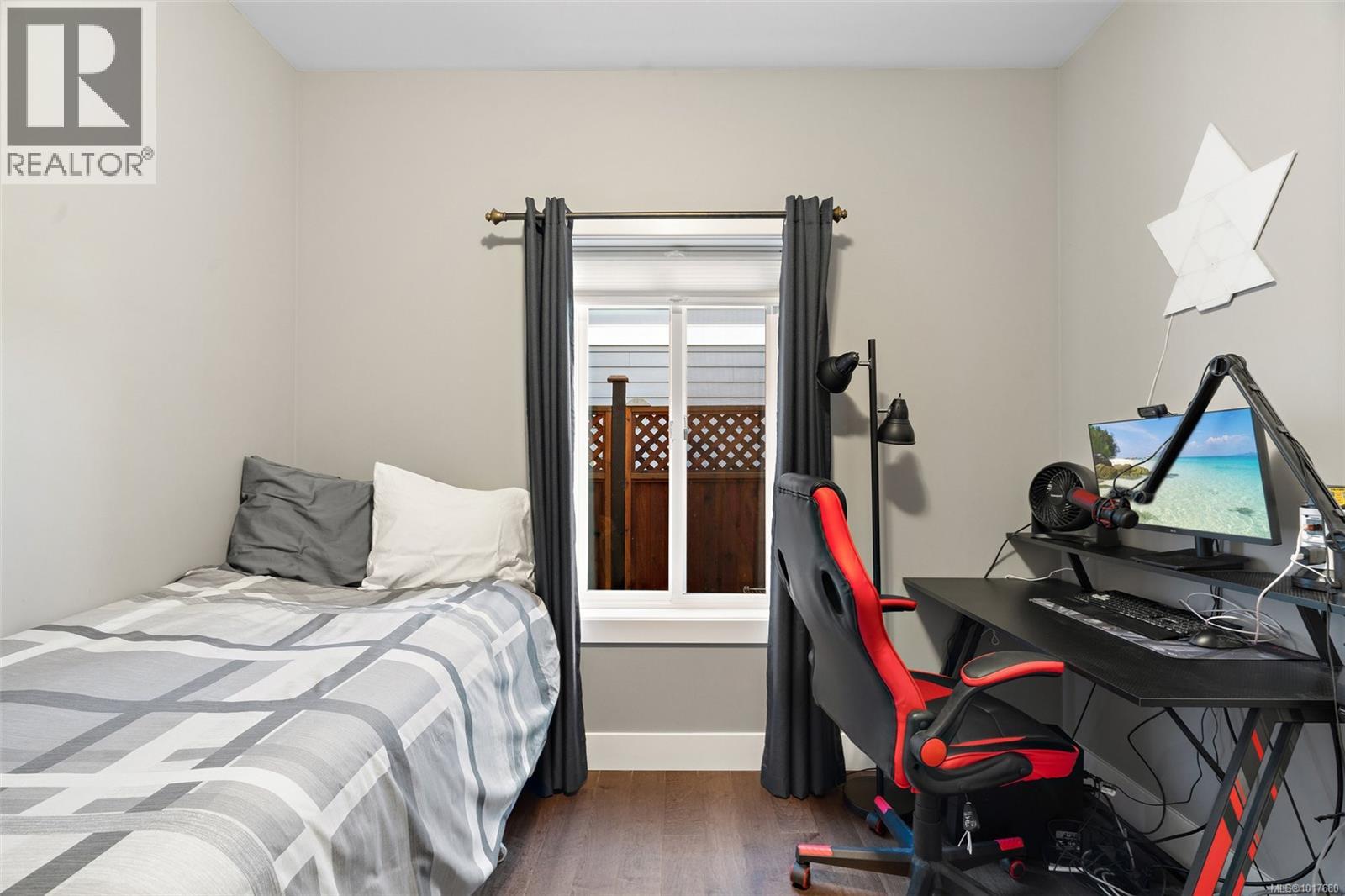  3416 Resolution Way, Colwood