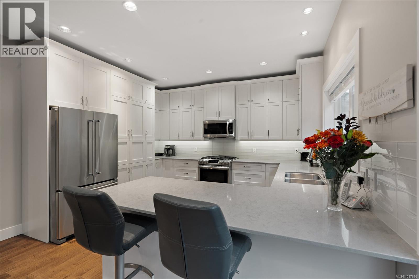  3416 Resolution Way, Colwood