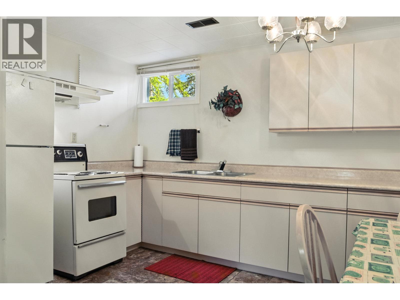 1065 PIGEON AVENUE, Williams Lake