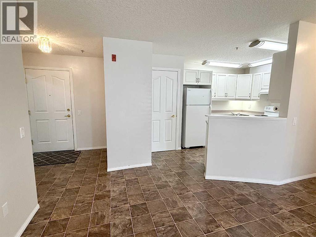 Single Family House for Sale in   Simcoe Boulevard SW Signal Hill Calgary 