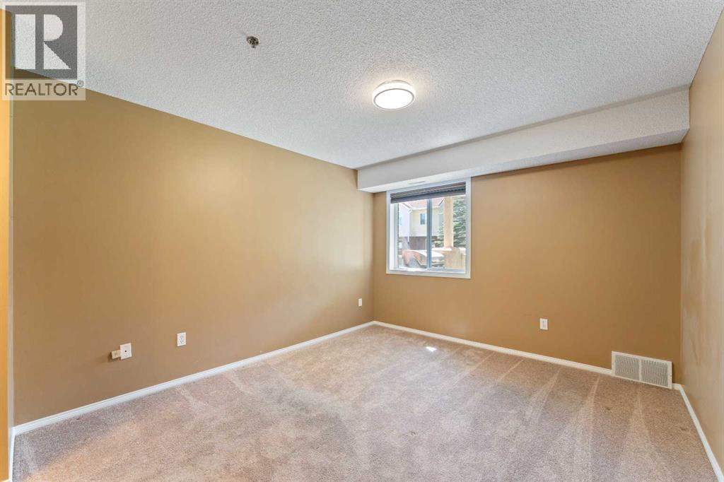 Single Family House for Sale in   Simcoe Boulevard SW Signal Hill Calgary 