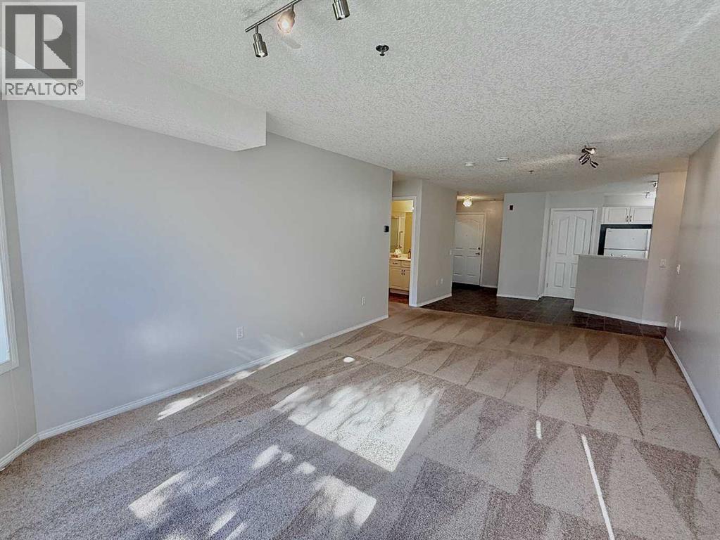 Single Family House for Sale in   Simcoe Boulevard SW Signal Hill Calgary 
