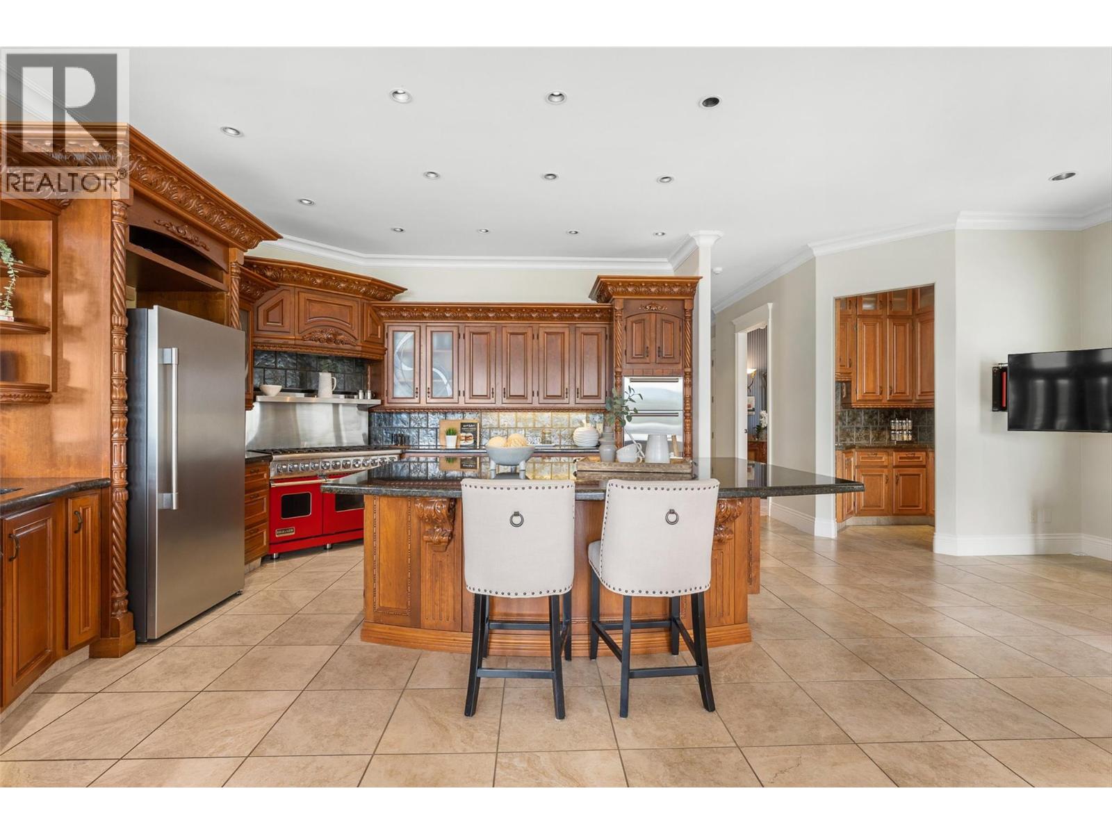  2543 Lucinde Road, West Kelowna