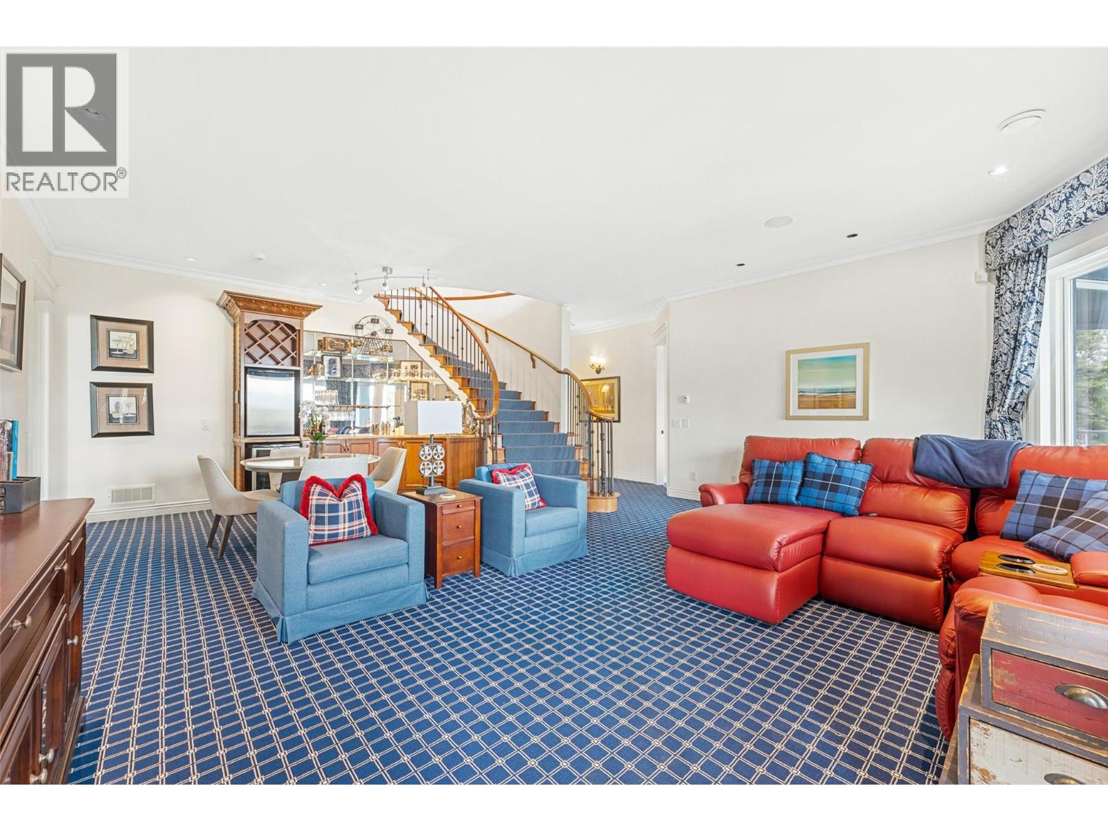 2543 Lucinde Road, West Kelowna