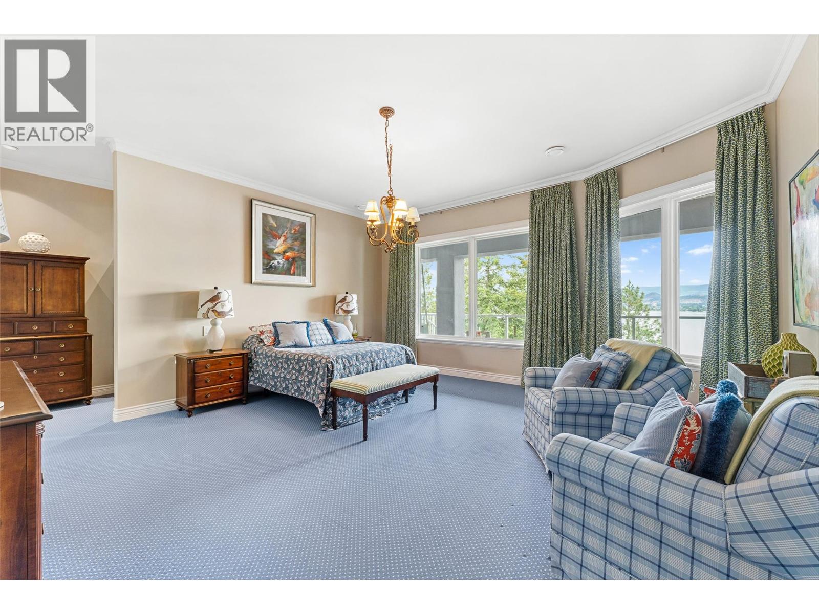  2543 Lucinde Road, West Kelowna