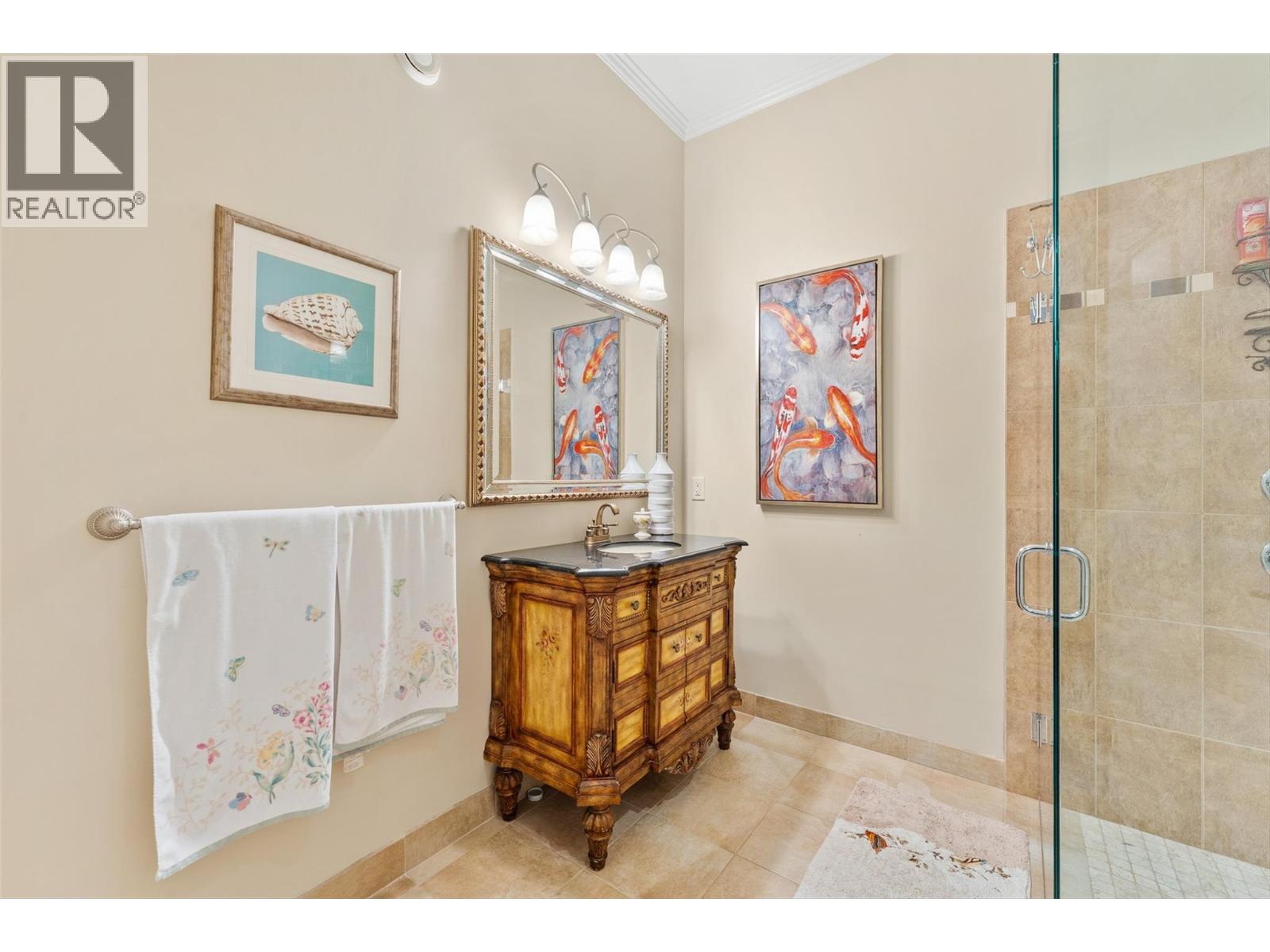  2543 Lucinde Road, West Kelowna