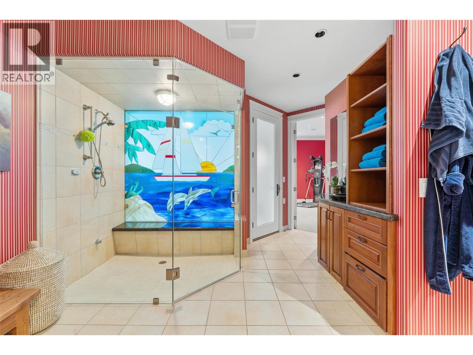  2543 Lucinde Road, West Kelowna