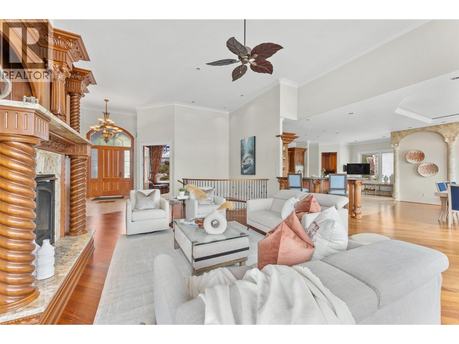  2543 Lucinde Road, West Kelowna