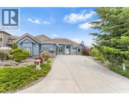  2543 Lucinde Road, West Kelowna