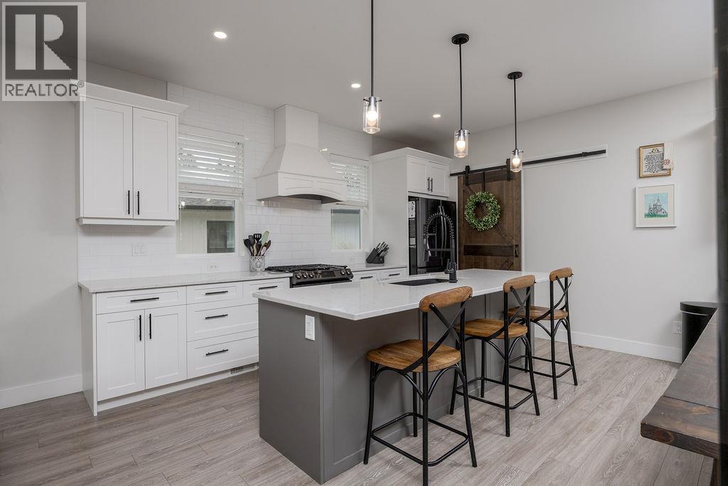  20 15th Avenue Southeast, Salmon Arm