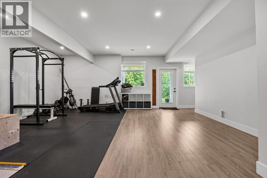  20 15th Avenue Southeast, Salmon Arm